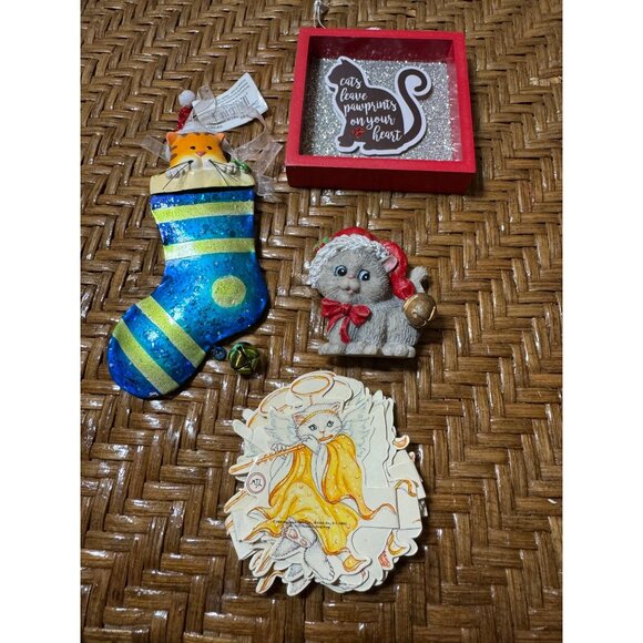 Vintage Cat-Themed Christmas Ornament Set With Stocking Cat Paper Garland - Picture 1 of 14